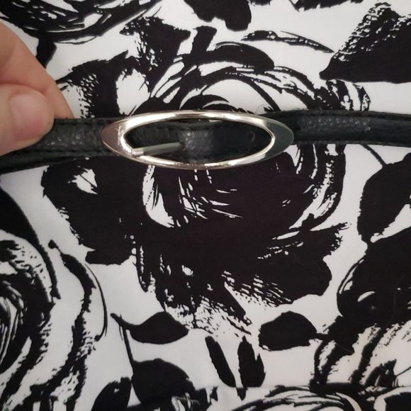 3 for $25 Adrianna Papell Dress Size 6 - Picture 3 of 7